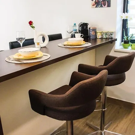 アパート 8ight *